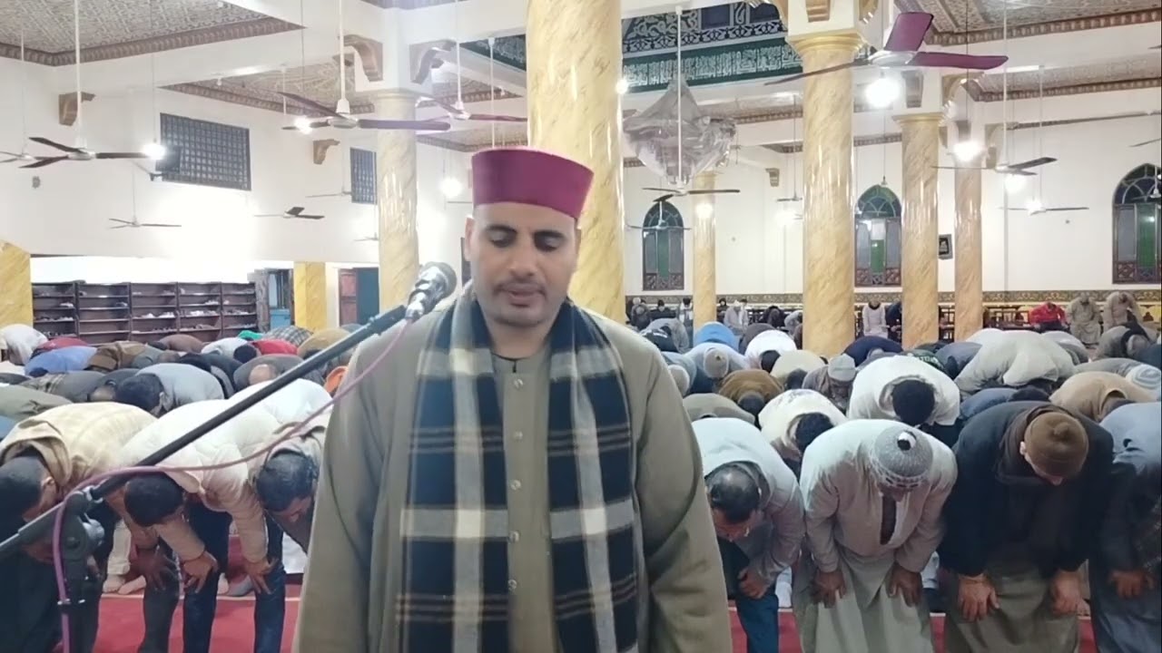 وَكَمْ أَهْلَكْنَا مِنَ الْقُرُونِ مِن بَعْدِ نوح......... القارئ السيد البحيري 
