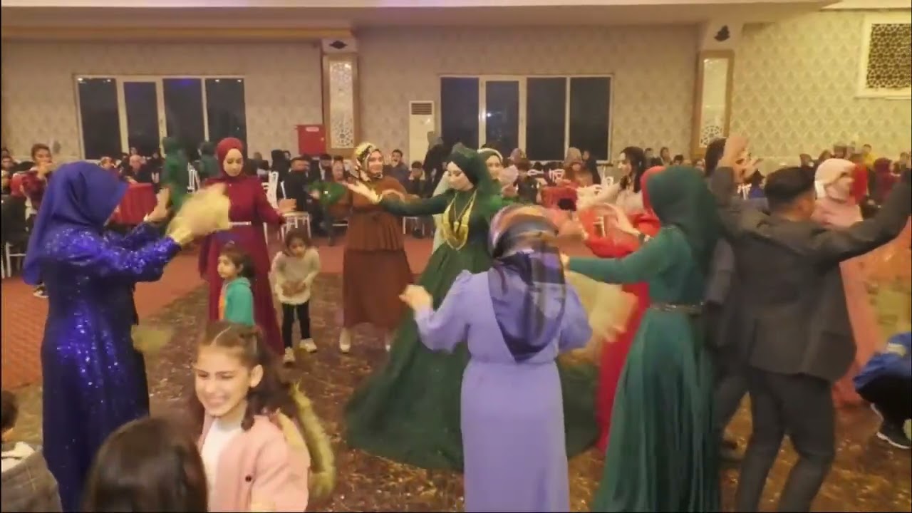KRAL HASAN'IN OĞLU KINA GECESİ