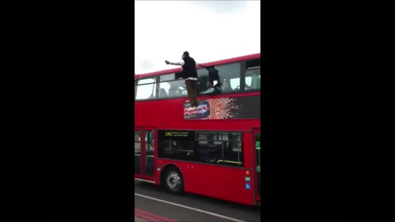 Dynamo Magician London Bus Stunt Westminster