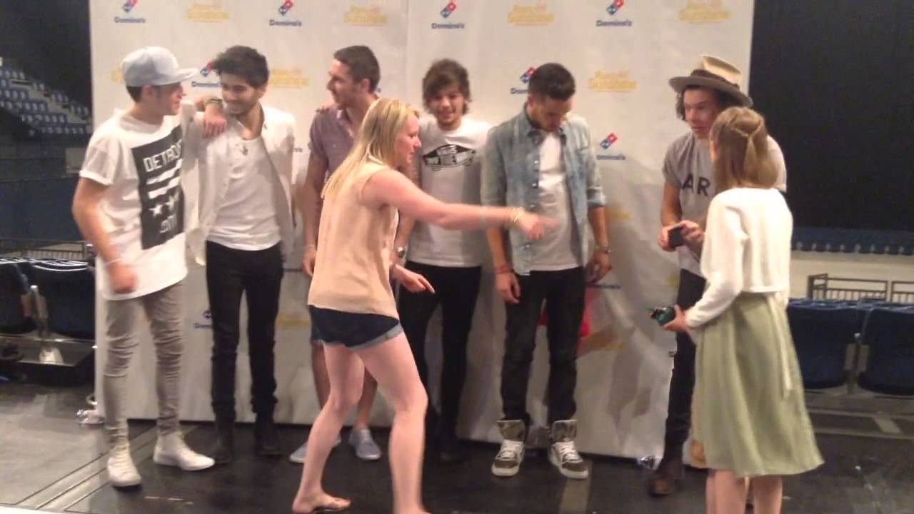 Paige and Bailey meet One Direction