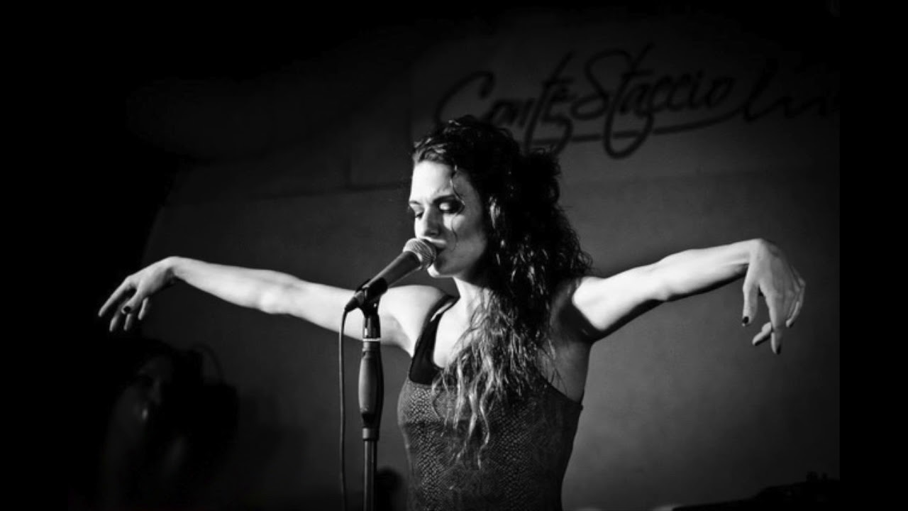 You take my breath away, Queen cover by Valentina Spreca