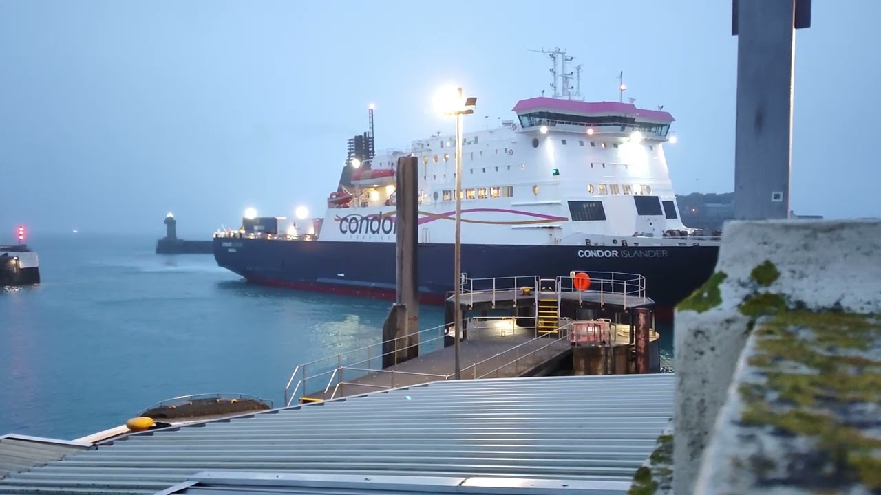Guernsey Ferry Condor Islander Docking Thursday 11th April 2024, 6:15AM, 4K.