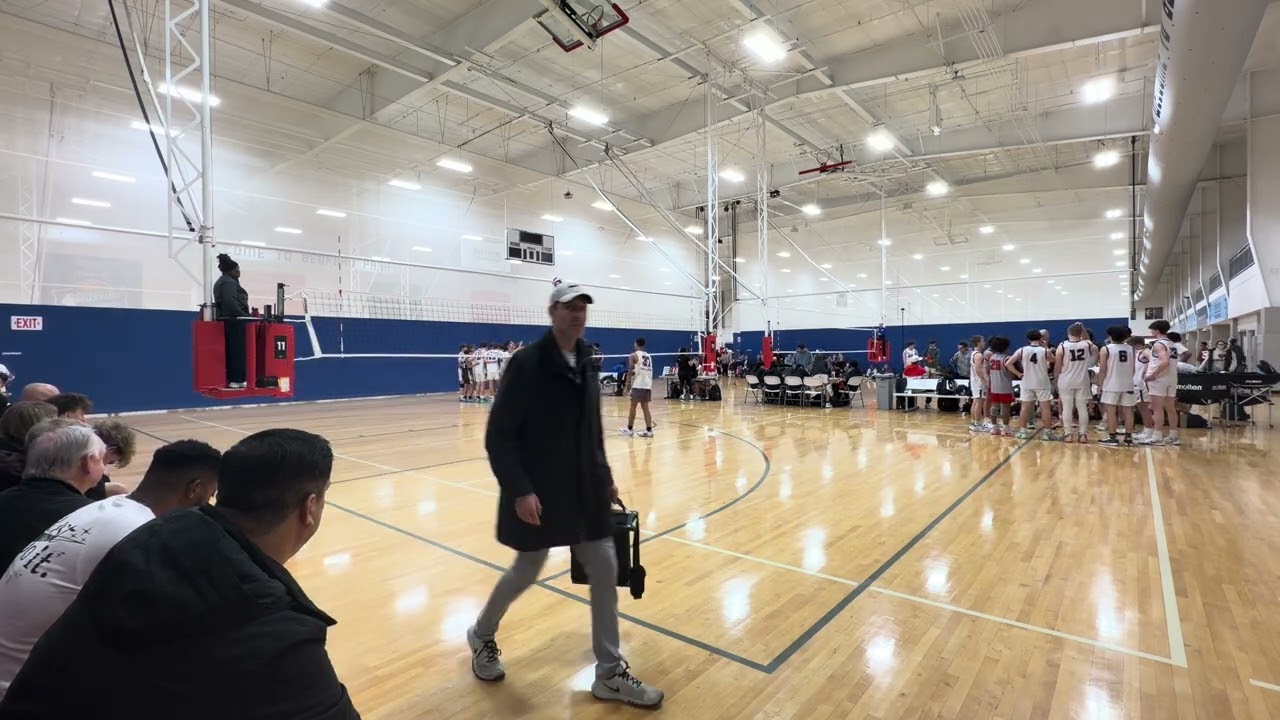 Pipeline 17-Black vs Club 1 B17 Royal