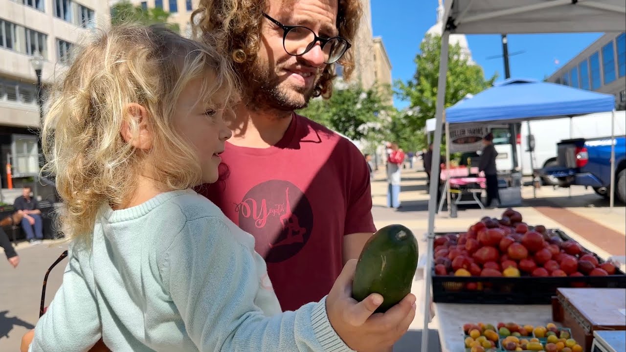 What to do in MADISON 🇺🇸 $10 Bread at Madison Wisconsin Farmer’s Market 😳