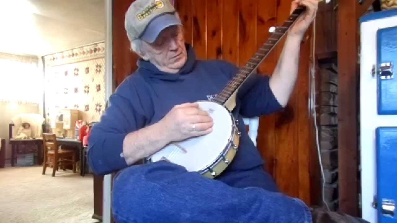 Epiphone MB100 Banjo  VS.  Deering Goodtime Banjo