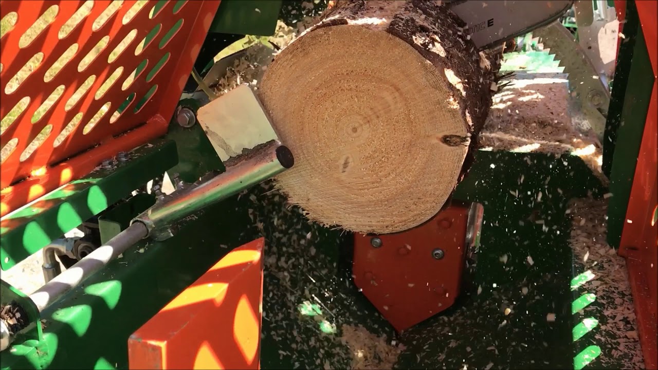 Hartnett 20 Ton Wood Processor - Petrol Driven