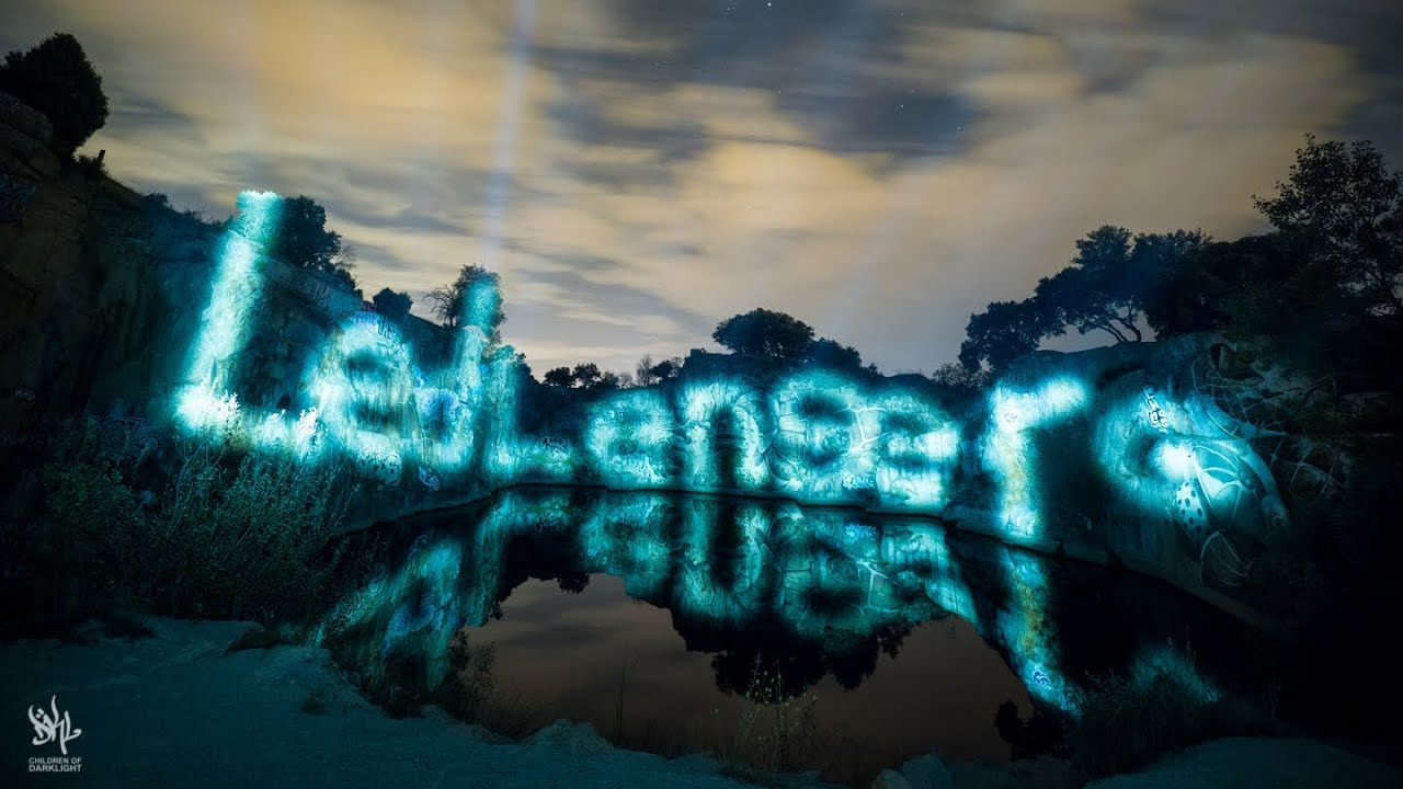#LIGHTPAINTING💫 con LINTERNA 🔦 LÁSER!!! Probamos #LedLenser P9R Core #LEP en exteriores