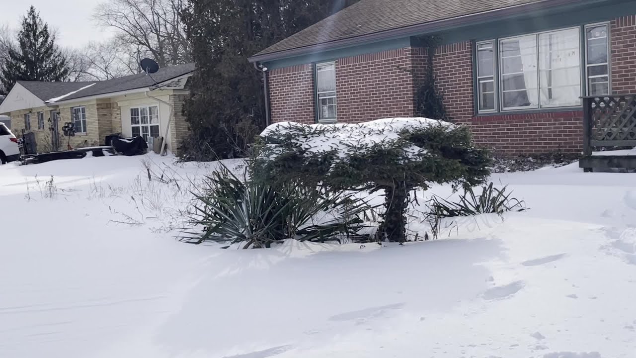 Snow shoveling tips to protect your heart