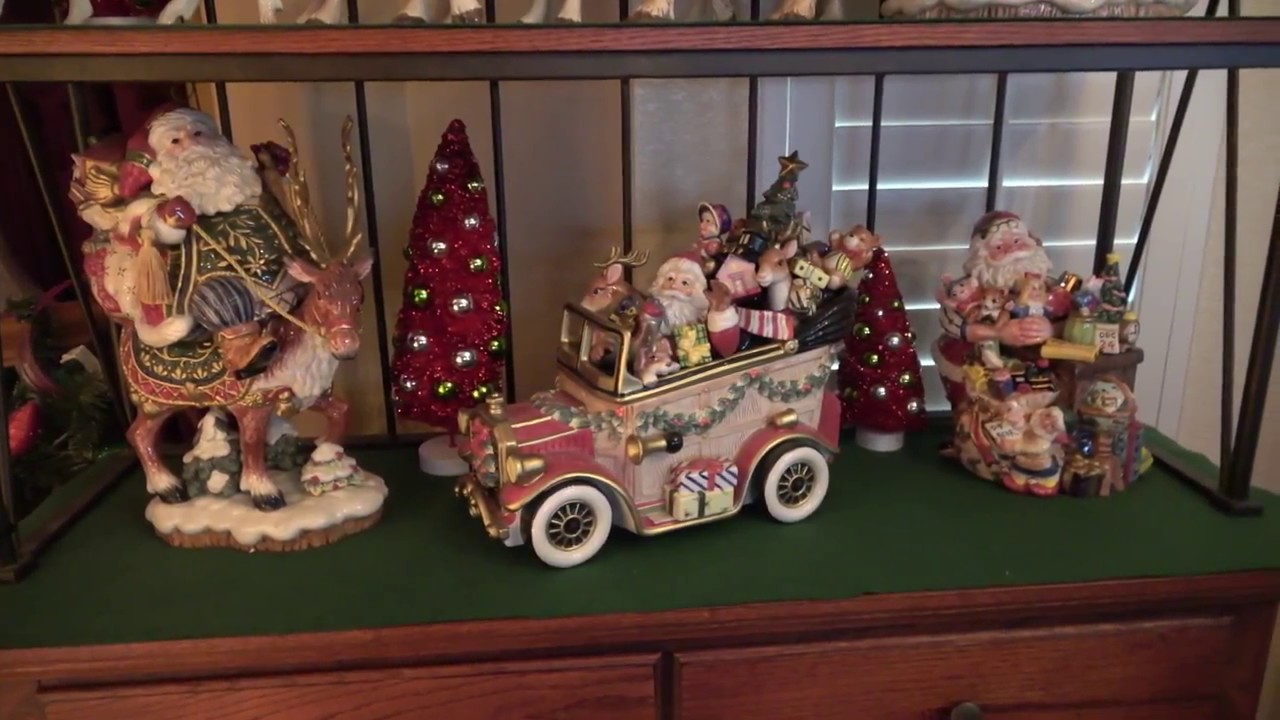 Christmas Home Tour 2017 -- Day 11 (Cookie Jars, Teapots and More!) of 12 Days of Christmas Series