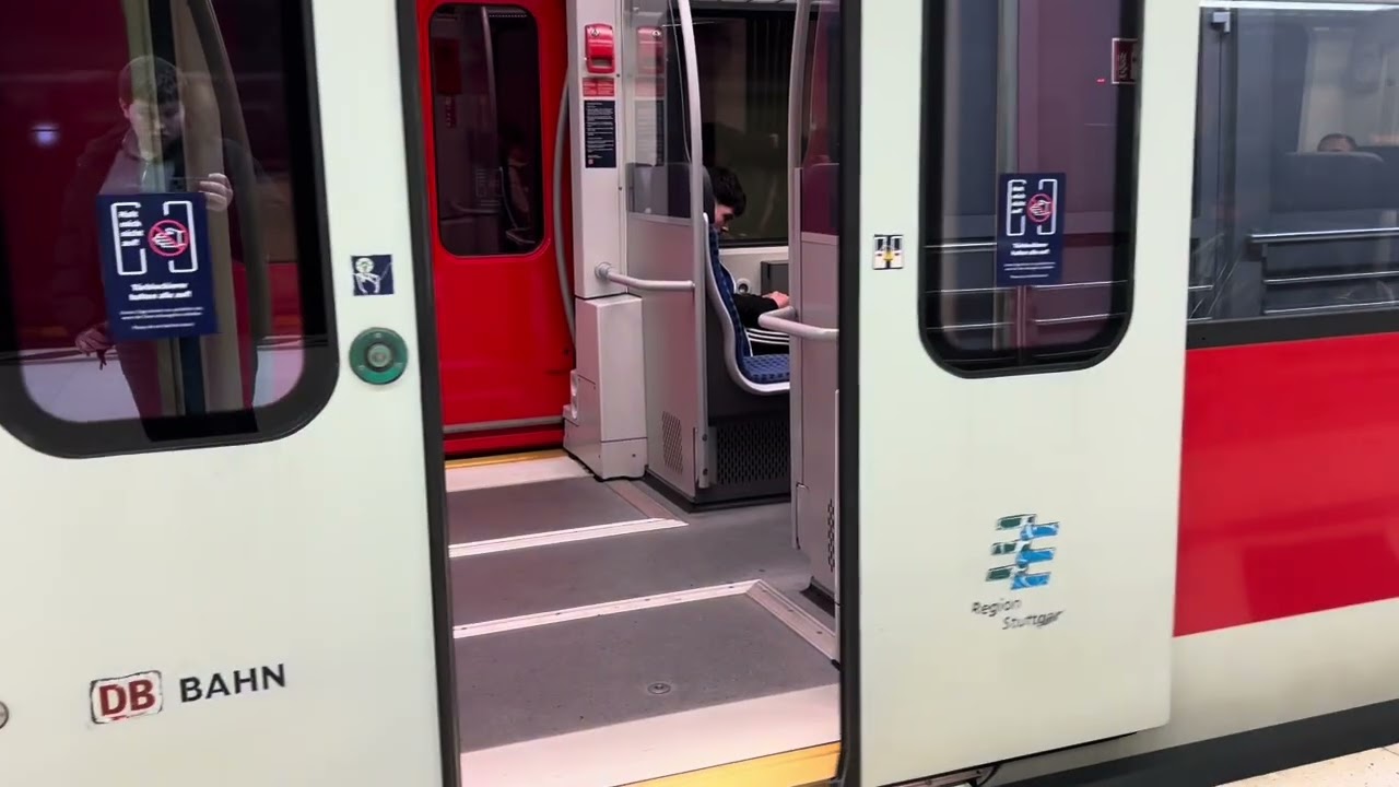 Stuttgart S Bahn arrivals and departures 