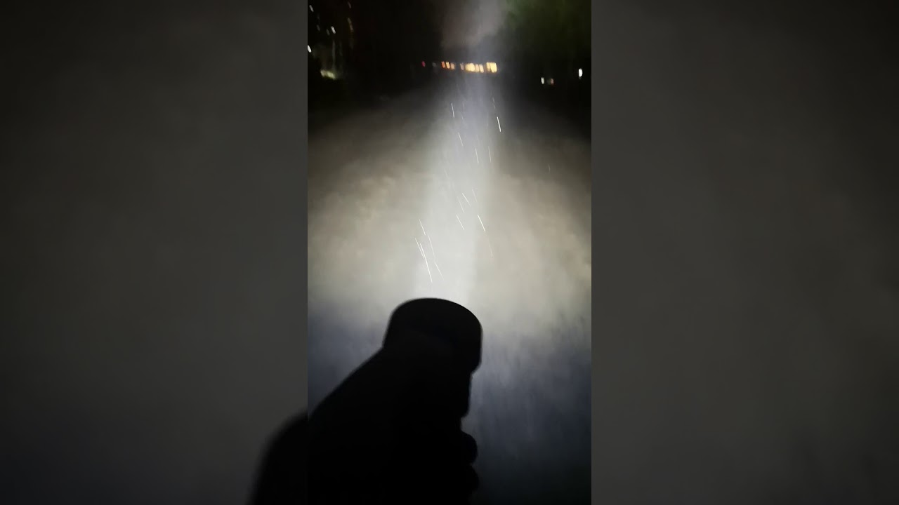 the world's first smart electronic zoom flashlight -Mankerlight  CROWN