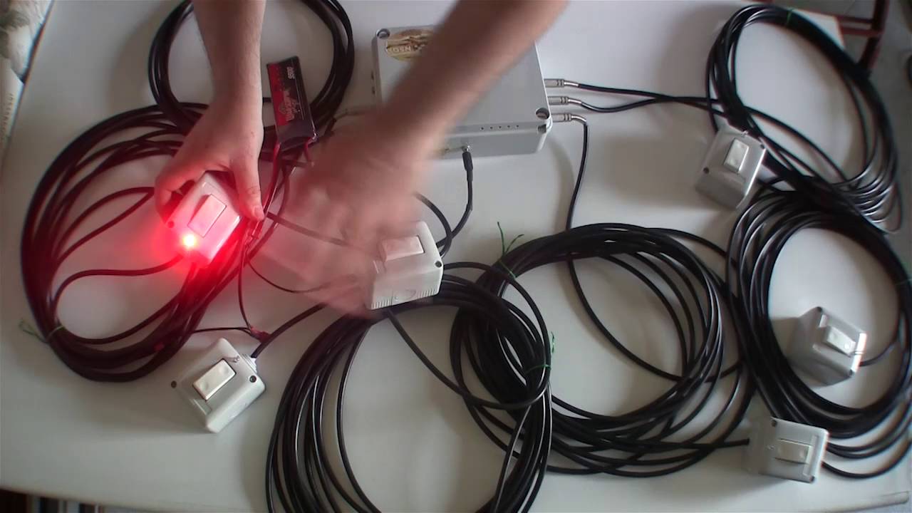 Pulsantiera cablata per giochi a quiz 8 squadre