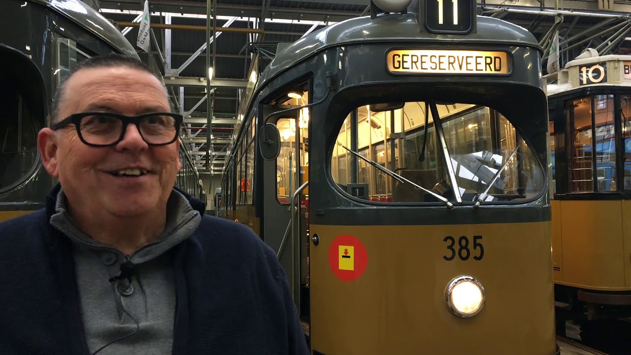 De Zoekmachine op zoek naar trambestuurder.