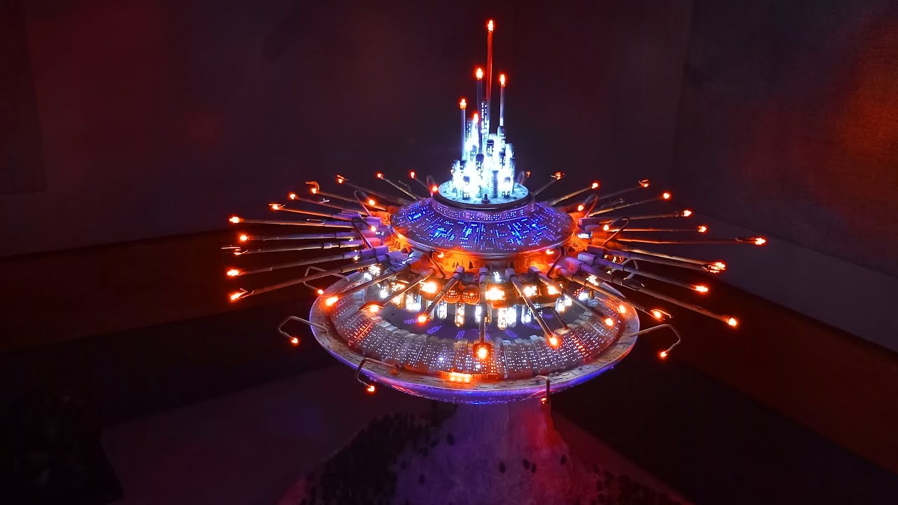 Close Encounters Mothership /Built from scratch
