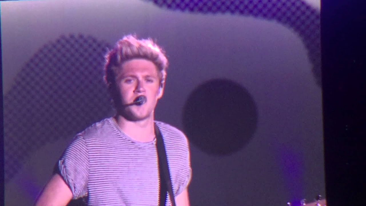 One Direction- Girl Almighty live at Santa Clara