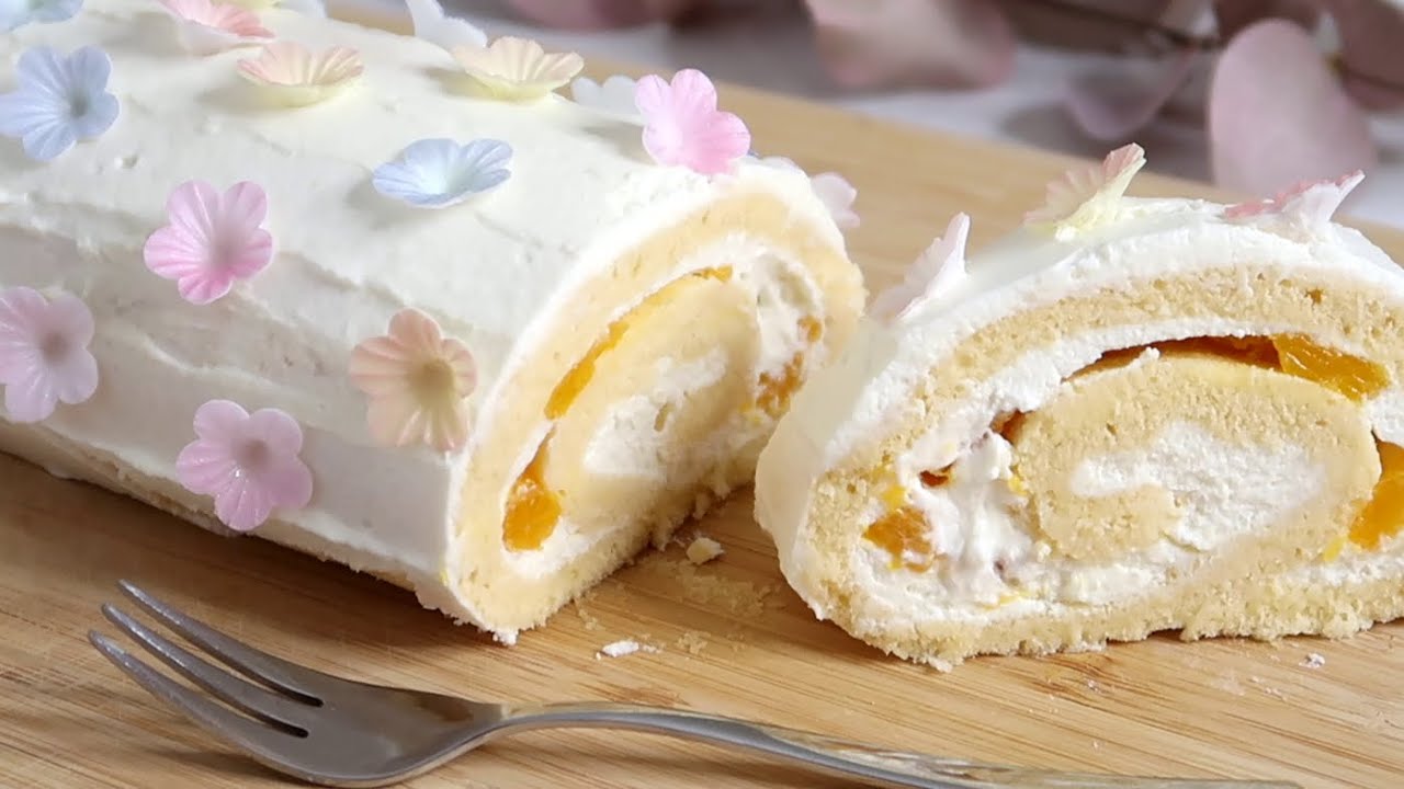 Biskuitrolle mit Quark-Sahne Füllung | Biskuitteig-Rezept | Perfekt für Ostern 🐰