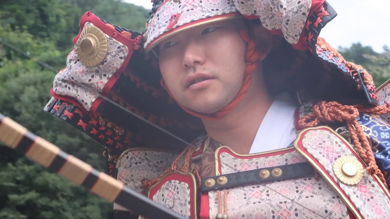 combat riding for the armored SAMURAI , SAMURAI girl,  mounted SAMURAI,SAMURAI armor