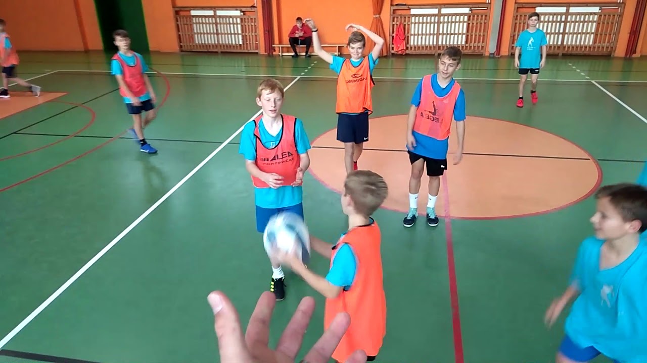 Tělocvik 7.A - vybíjená 9. 12. 2019