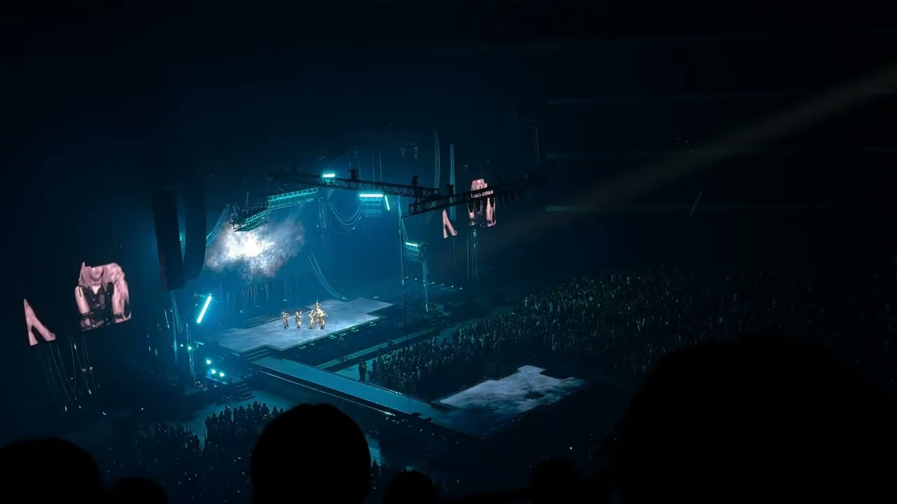XG - HYPNOTIZE, Dance Break, Tippy Toes - Yokohama Day 1 (Wide View) WORLD TOUR: THE CORE 260206