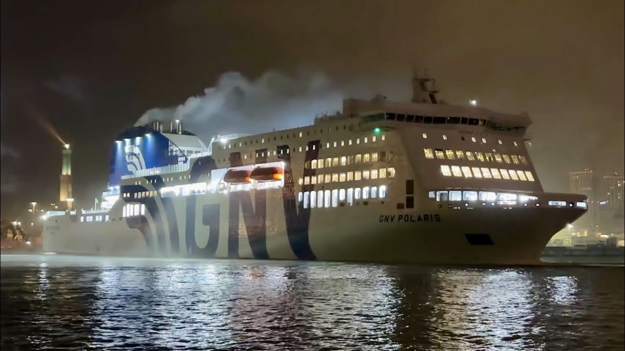Arrival of GNV POLARIS in GENOVA