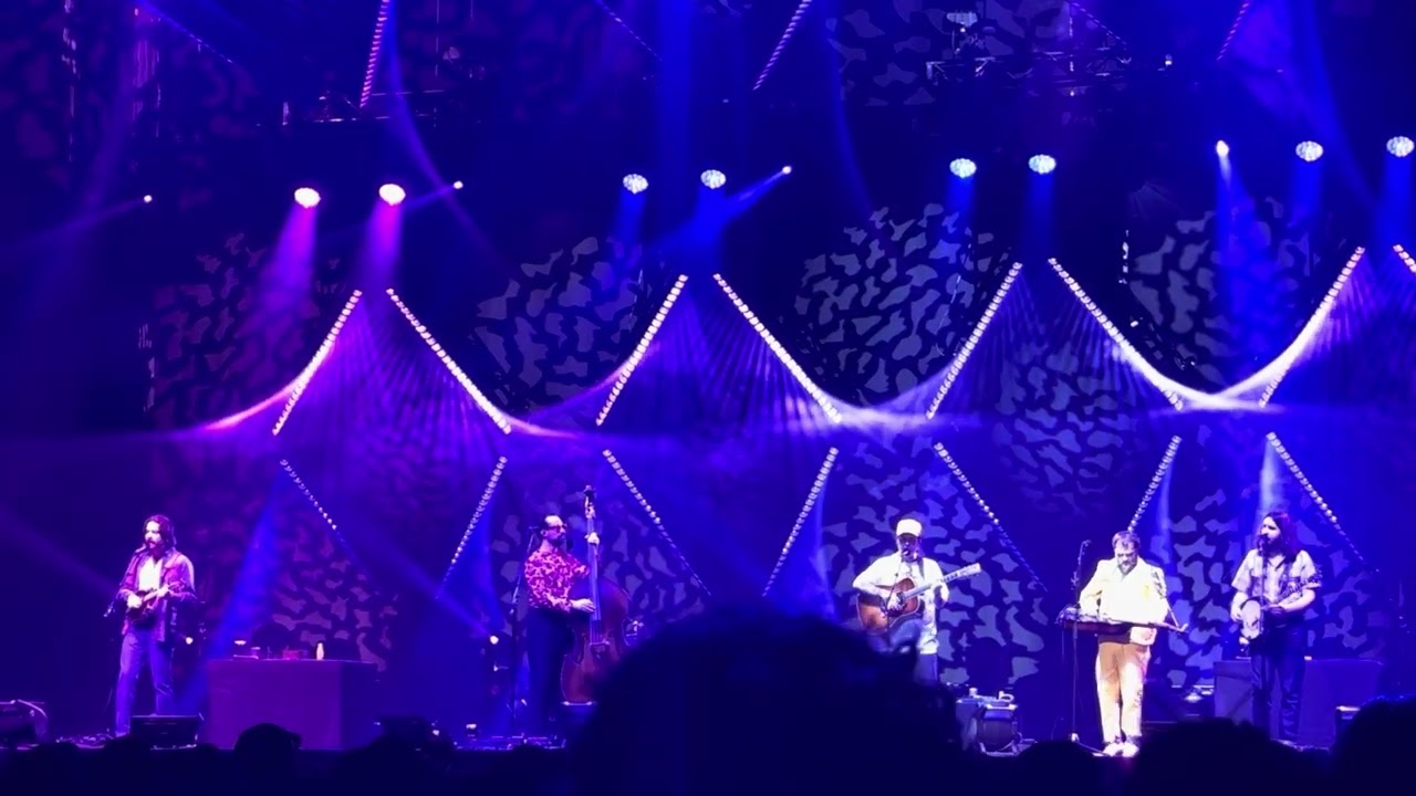 Billy Strings w/ Mark Lavengood  - Wait A Minute (Harrah’s Cherokee Center, Asheville, NC 2/14/26)