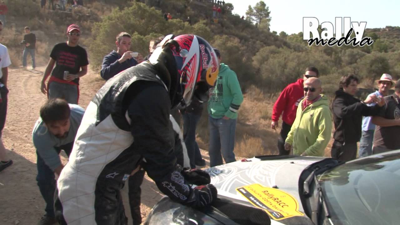 Kimi Räikkönen has little fire! WRC Rally Catalunya 2011