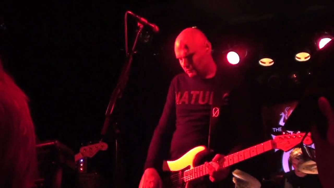 Hummer 06.30.2010 The Smashing Pumpkins ; The Viper Room , Los Angeles, CA