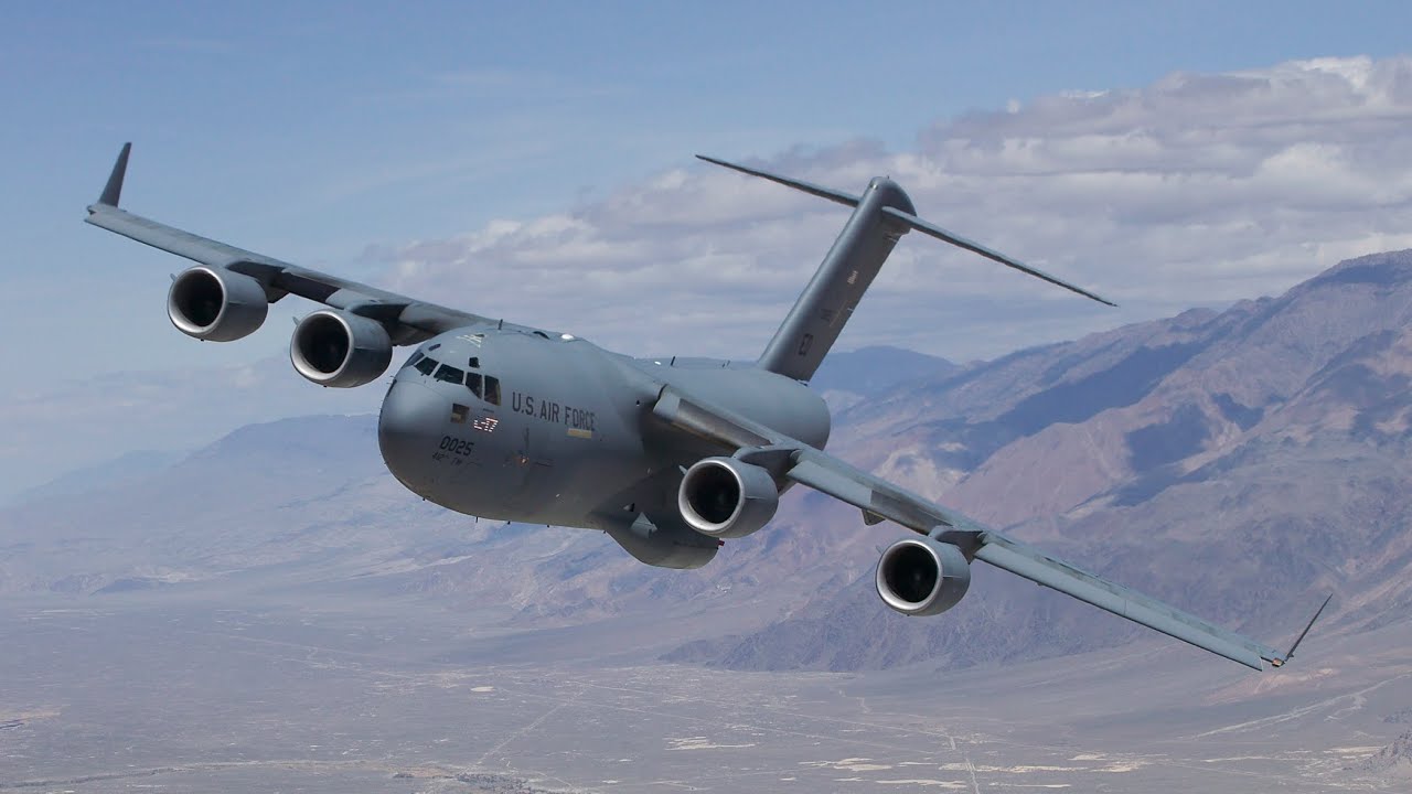 C-17 US Heavy aircraft Strategic and tactical airlifter - Weapons Update