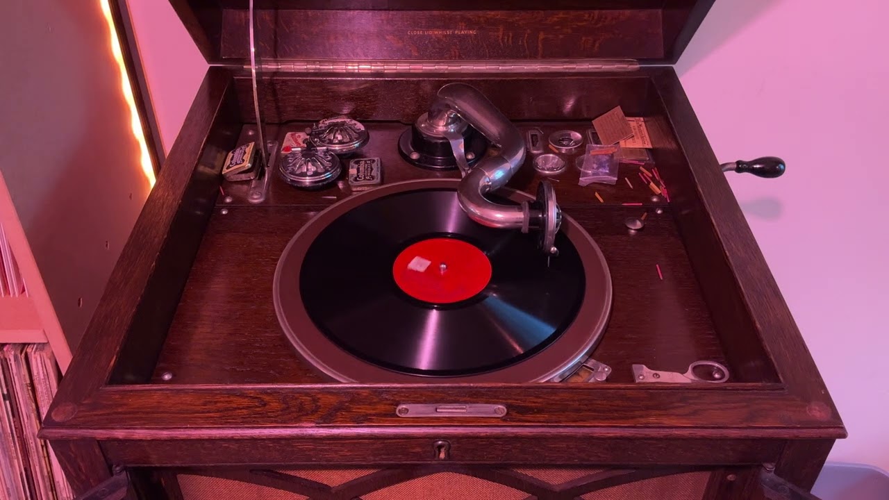 That's My Song Of Love - Al Vocalé And His Crooners (Al Bowlly) - Edison Bell 5189 - HMV 163
