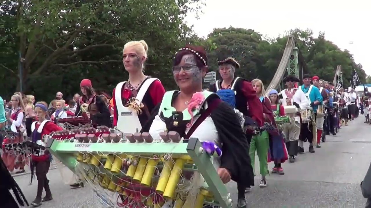 Lübecks Freibeutermukke beim Volksfestzug 2014 in der Hansestadt Lübeck