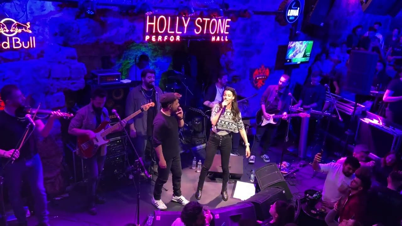 Oğuzhan Uğur Sevgilisiyle Şarkı Söyledi | Holly Stone Antalya