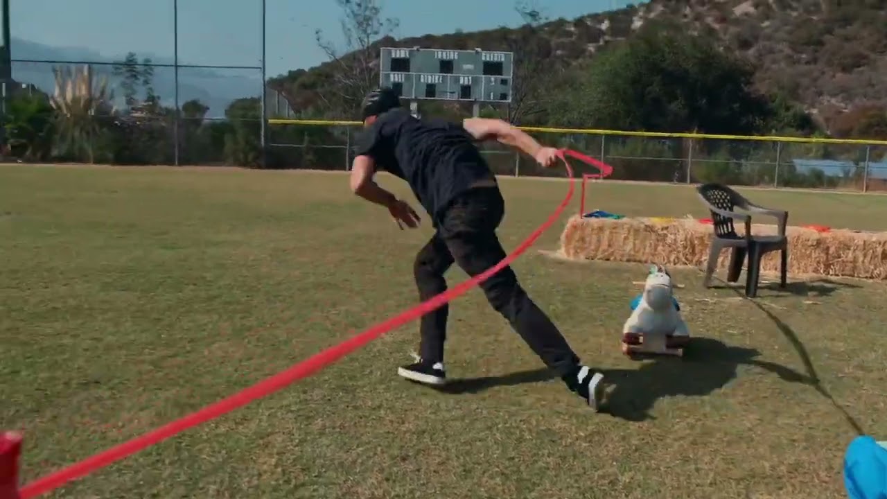 Jackass 4.5 - Blindfold Race