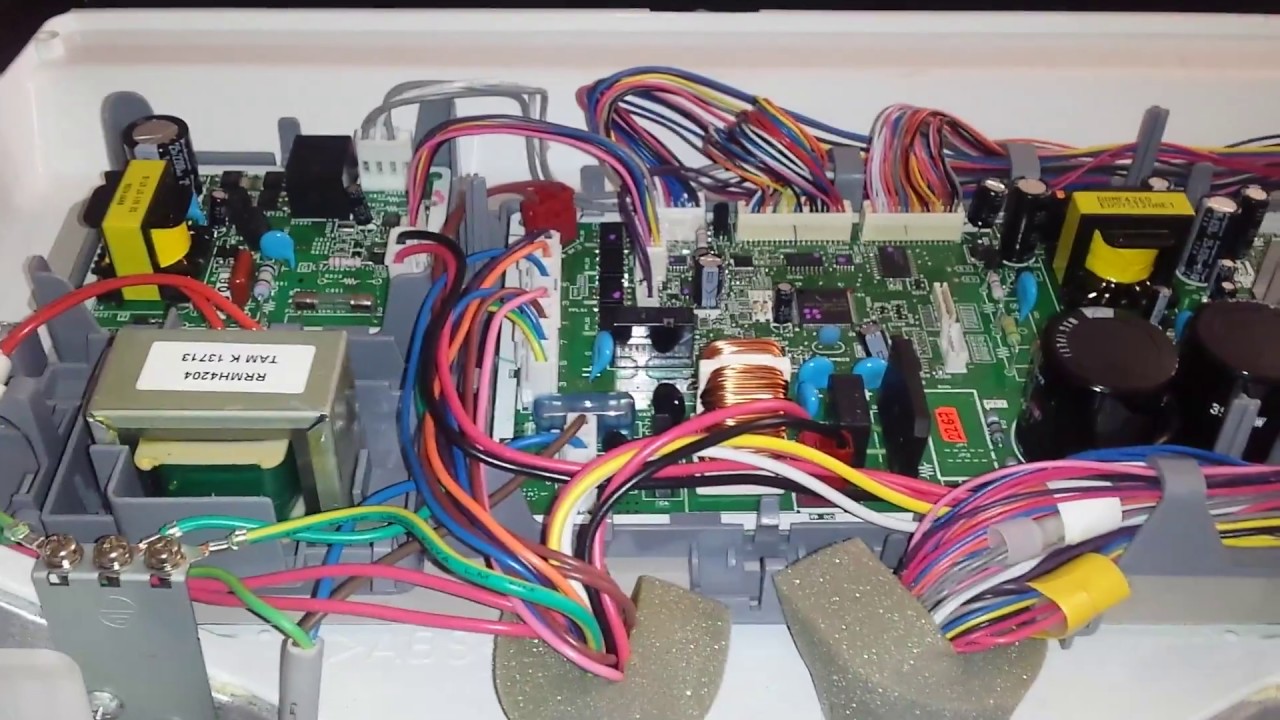 Неисправность Холодильника ХИТАЧИ (HITACHI) R-C6800U. Отсутствует Охлаждение и Замораживание.