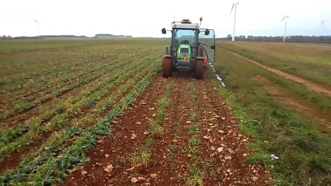 Passage rotovator avec Deutz Agrokid 230  en RTK