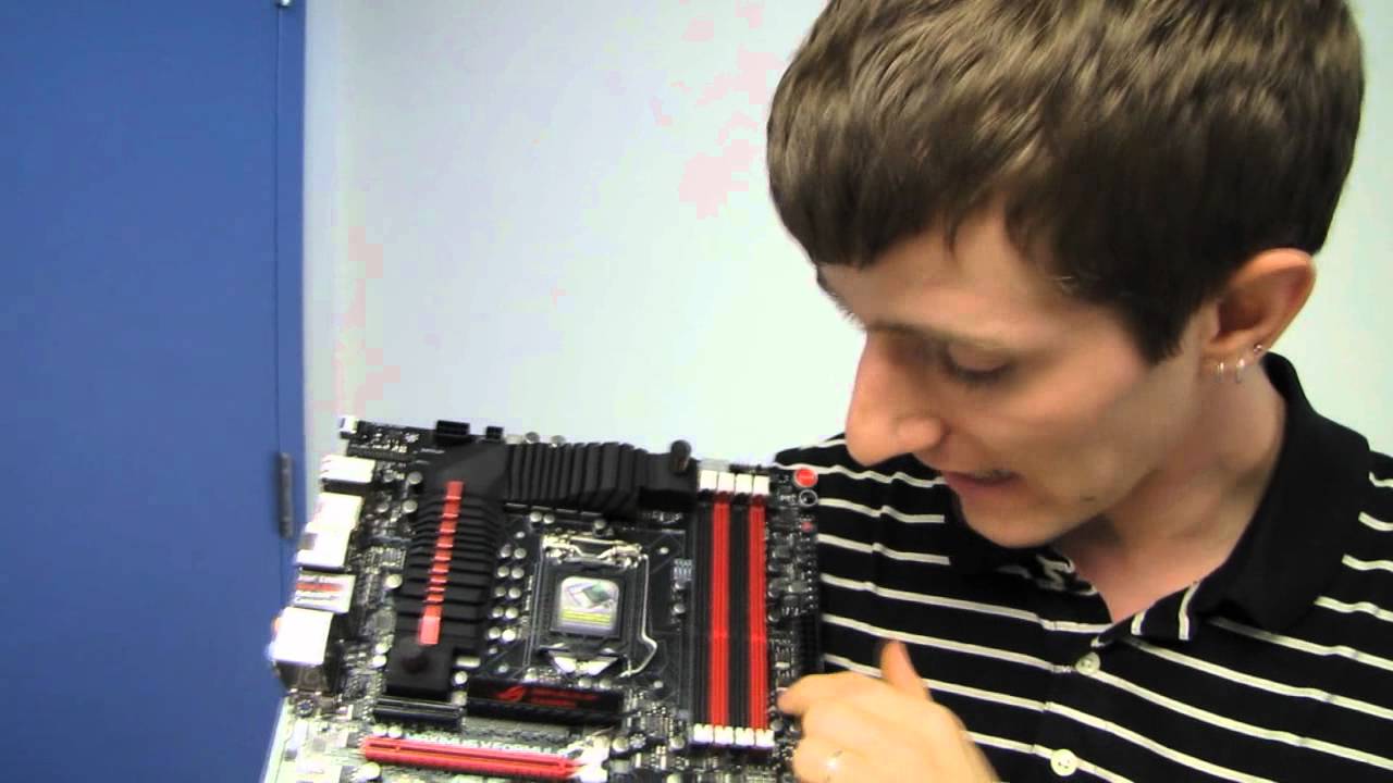 ASUS Maximus V Formula ThunderFX Gaming RoG Motherboard Unboxing & First Look Linus Tech Tips