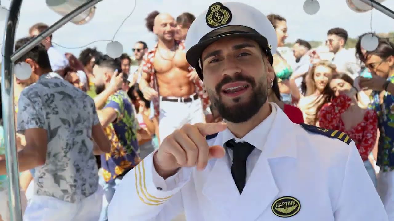 Cosimo - Ll&aacute;malo (Official Video) Bachata