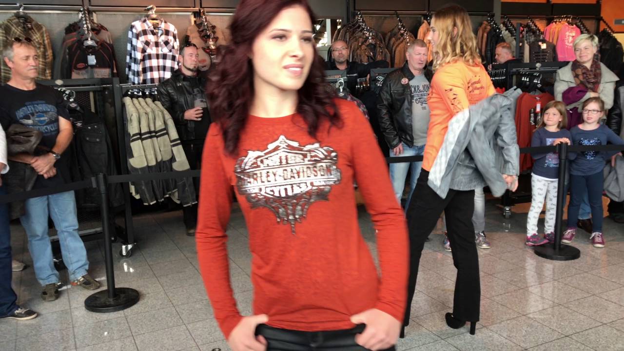 Rick&acute;s Motorcycles Harley-Davidson & Rokker MotorClothes Show 4K