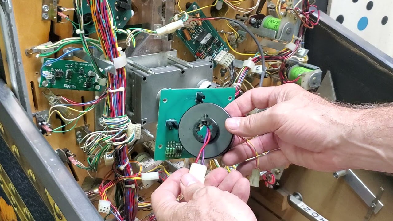 Theater of Magic - Working on the Trunk (part 1) - Installing new trunk boards