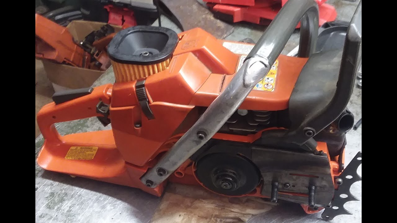 Vintage Husqvarna L77 vs. Husqvarna 365; How Much Do Old Metal Pro Saws Weigh vs. New Plastic Saws?