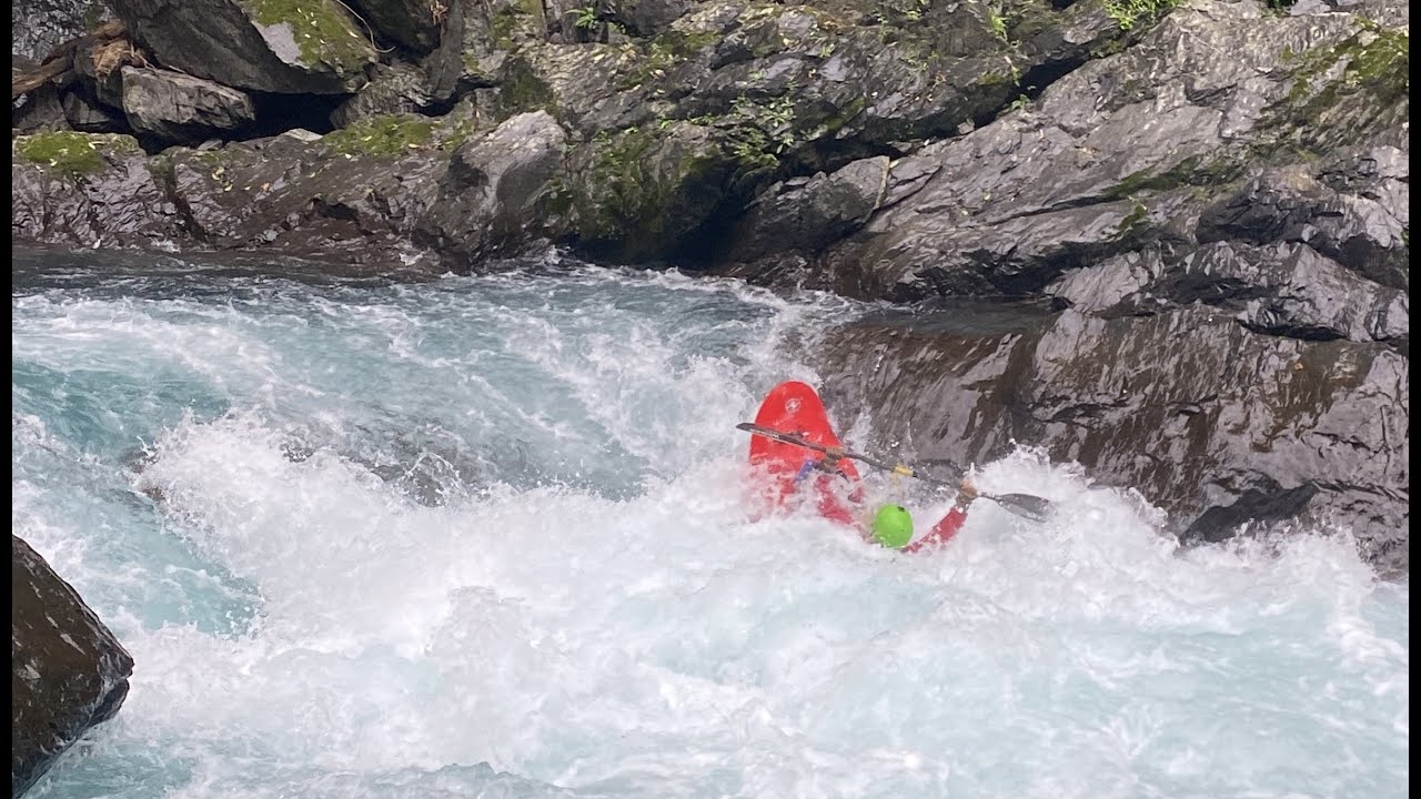 20250101(新北烏來)南勢溪階梯段激流獨木舟( Nan-shi creek ,Taiwan White-water kayaking)