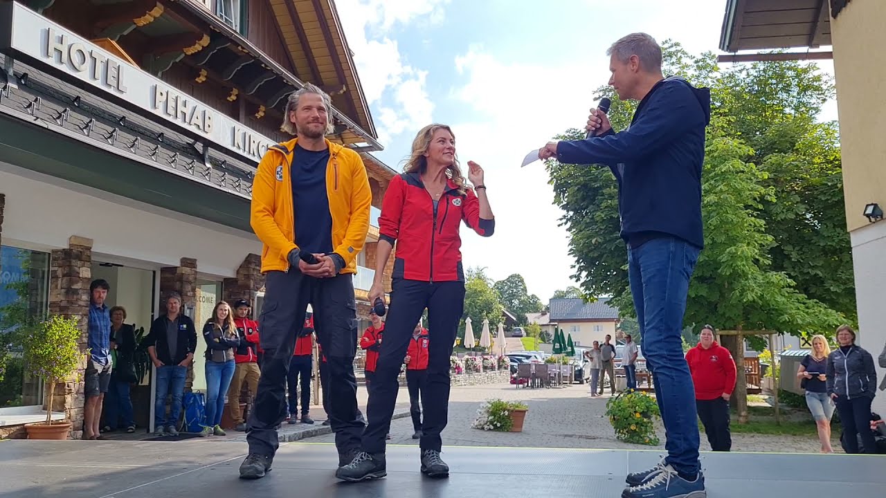 Sebastian Ströbel & Luise Bähr bei der Bergretter Fanwanderung 2021