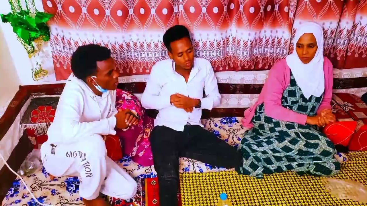 😂😂uuff fatiyaan arraa aslun dhisee demnan jafar fi badhasan nutu sif jira jedhanin😭😭