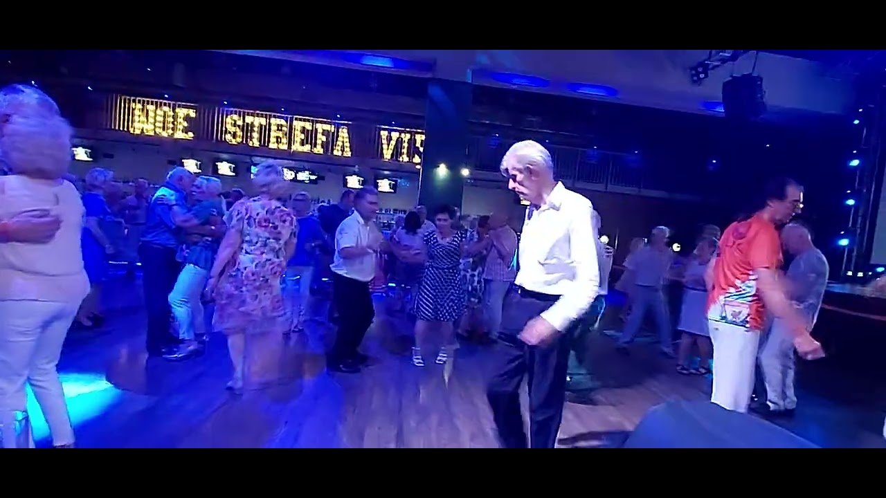 Duzo seniorow zawsze tanczy w hulakula