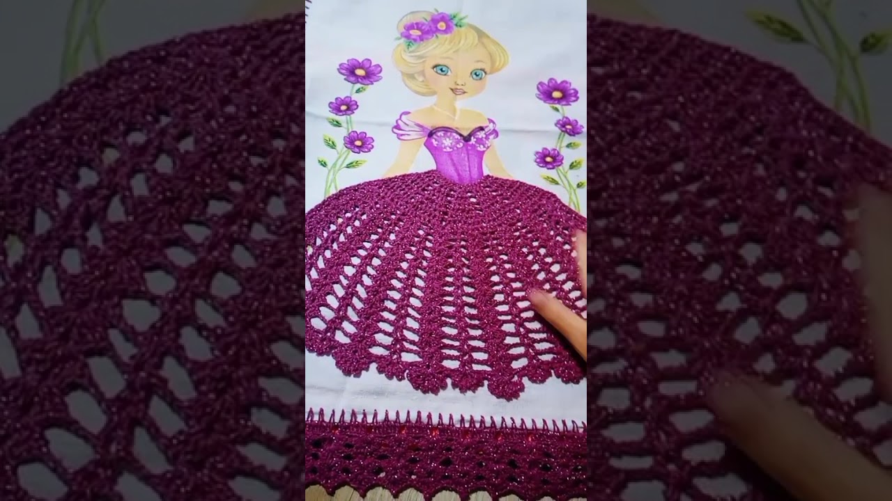 Alguns modelos de panos com saia de crochê 