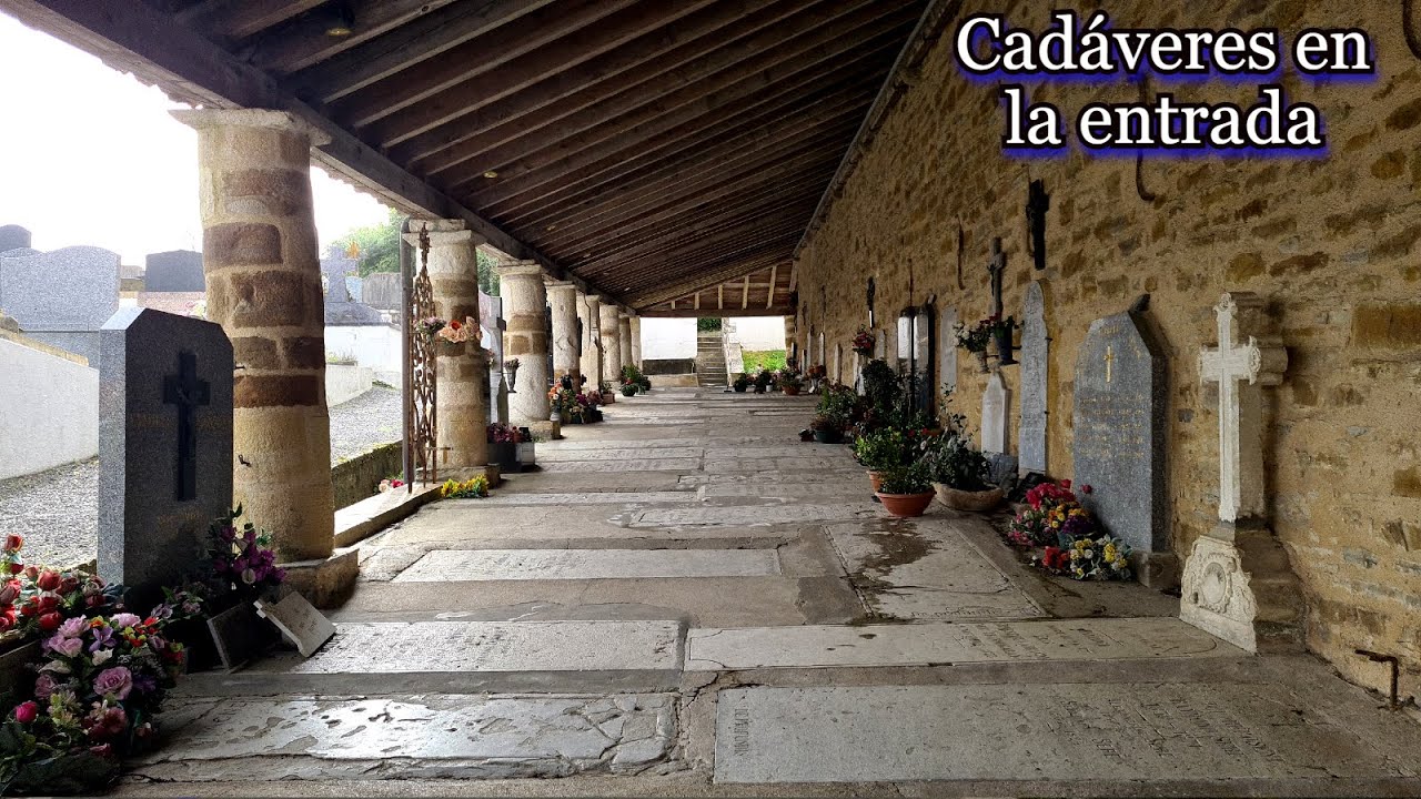 Caminando entre los muertos (La Bastide-Clairence, País Vasco, Francia)
