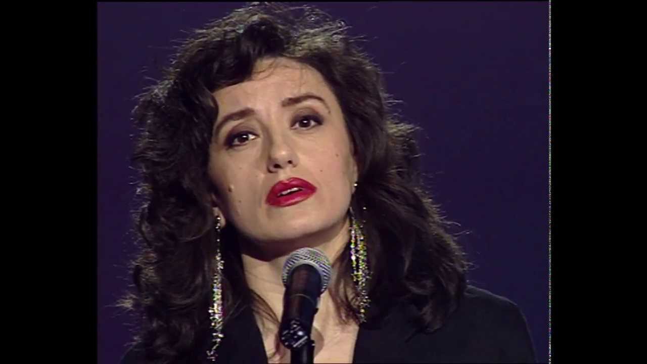 LUZ CASAL 