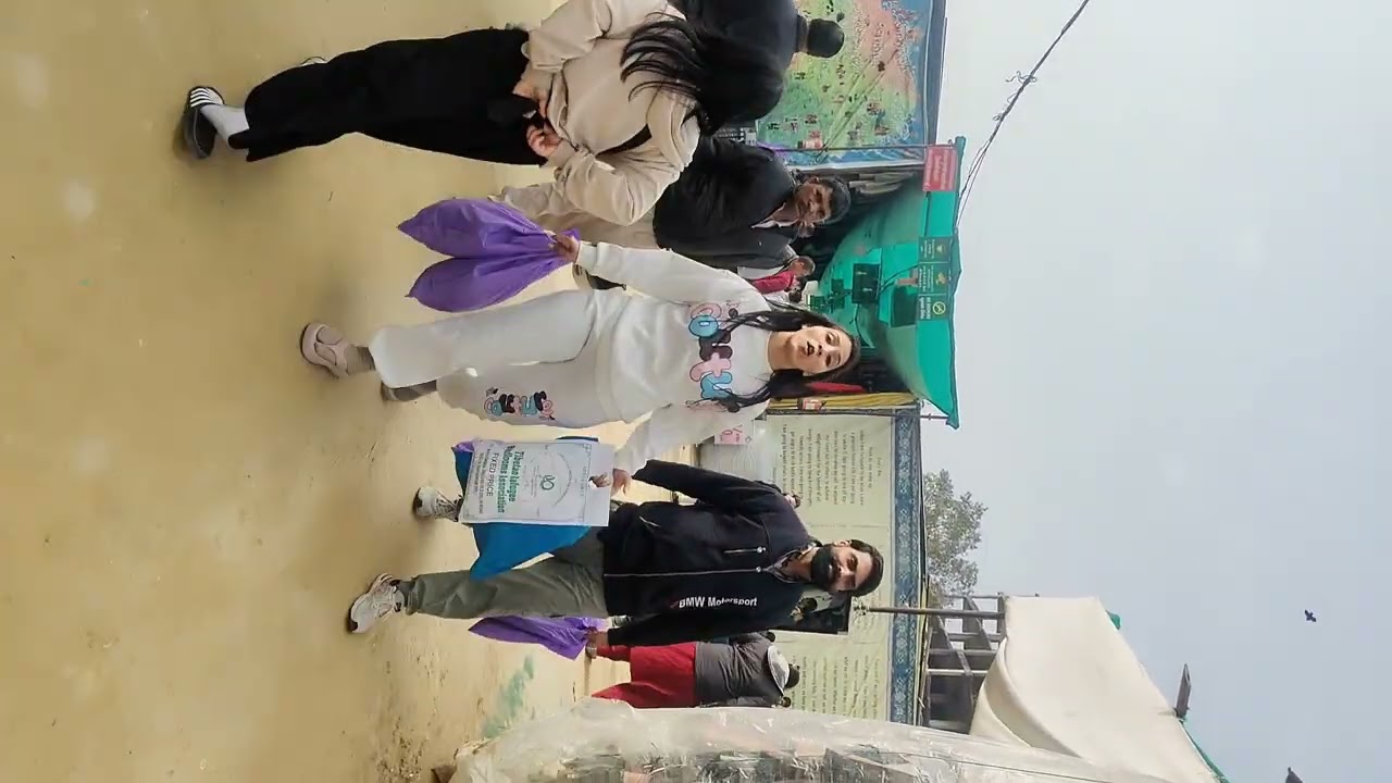 Aaj main Tibet market gayi shopping ke liye. Agar video pasand aaye to like, share aur subscribe ❤️