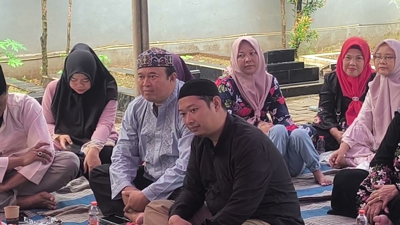 Roshan, silaturahmi dan menyambut bulan suci romadhon. Loc makam kel H. Ancai /doc 8-2-2026 cikunir.
