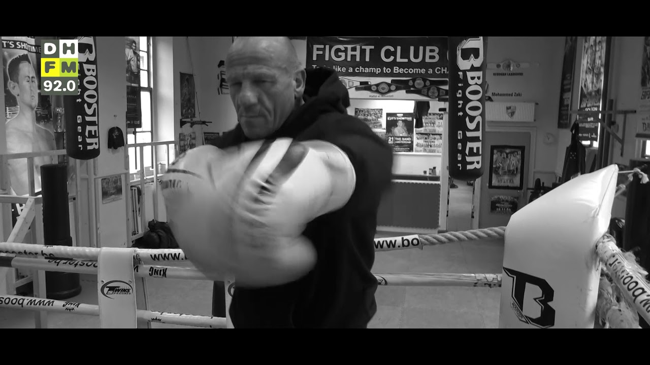 Fred Dillewaard stapt de ring in tijdens Enfusion Live in Sportcampus Zuiderpark