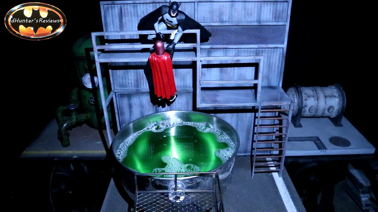 MMMToys Old Iron House 1:12 Warehouse Factory Action Figure Diorama Review Batman TMNT G.I. Joe